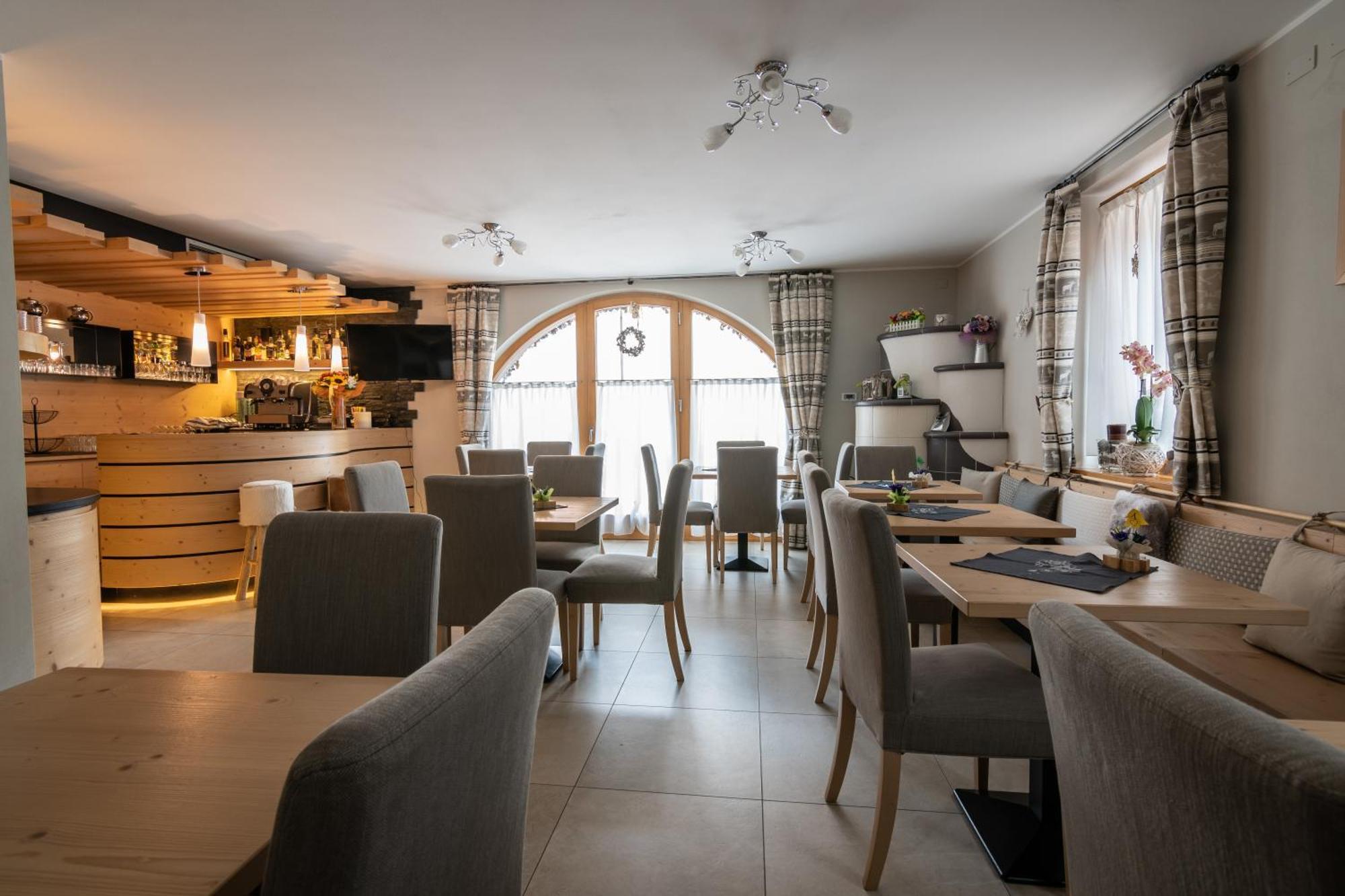 كوميزادورا Aparthotel Dolomites Living&Relax المظهر الخارجي الصورة