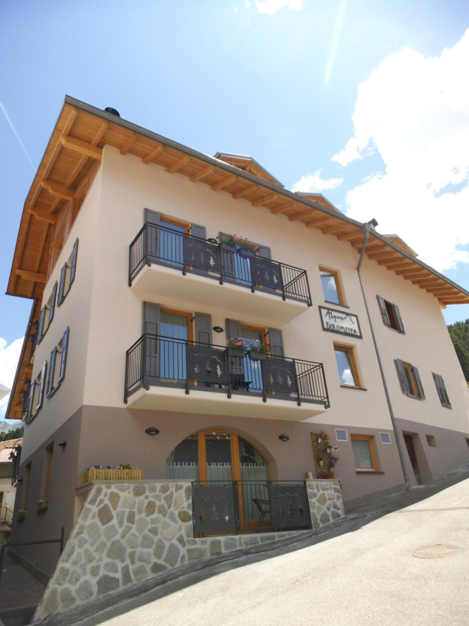 كوميزادورا Aparthotel Dolomites Living&Relax المظهر الخارجي الصورة
